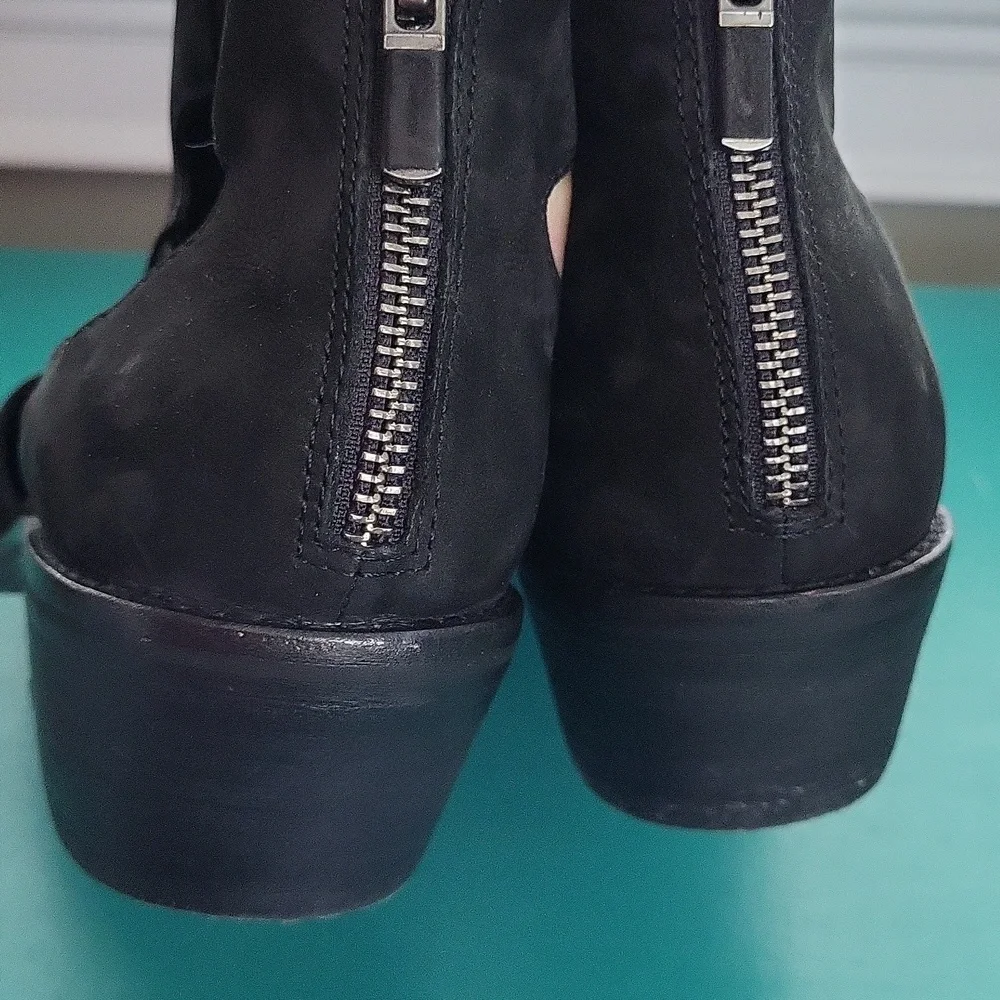 Eileen Fisher Leather Vanda Cutout Ankle Bootie - Black -9 - Picture 5 of 7